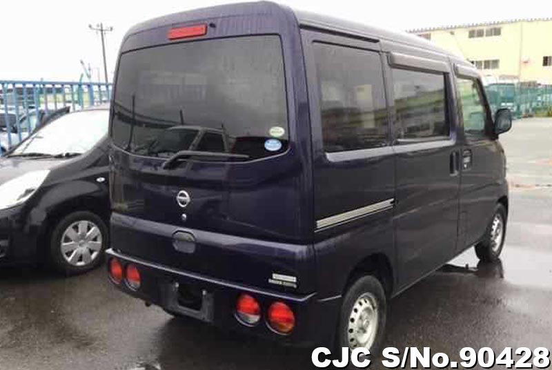 Nissan clipper van